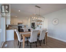 Bedroom 3 - 2558 Terry Fox Court, Strathroy Caradoc, ON N0L1W0 Photo 9