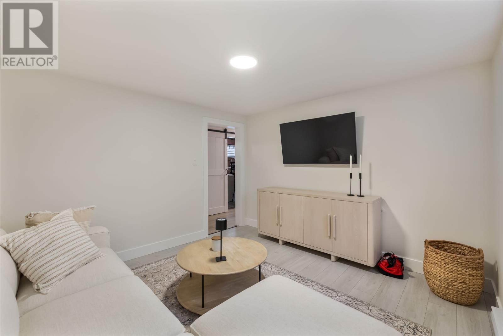 8 Rembrandt Boulevard - 27