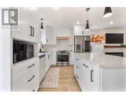 8 Rembrandt Boulevard thumbnail 13