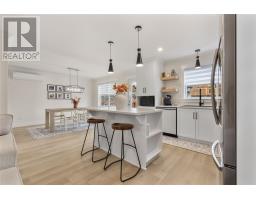 8 Rembrandt Boulevard thumbnail 15