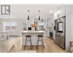 8 Rembrandt Boulevard thumbnail 16