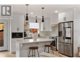 8 Rembrandt Boulevard thumbnail 17