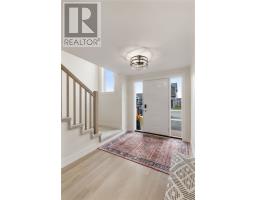 8 Rembrandt Boulevard thumbnail 4
