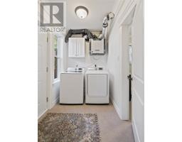 90 Cabot Street thumbnail 16