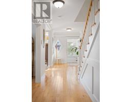 90 Cabot Street thumbnail 18