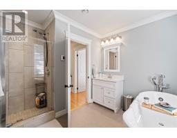 90 Cabot Street thumbnail 28