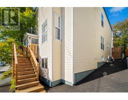 90 Cabot Street thumbnail 3