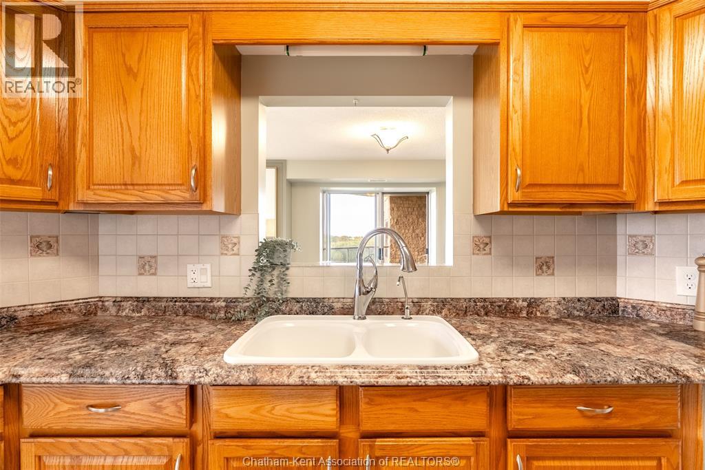 #903 10 Van Allen AVENUE - 11