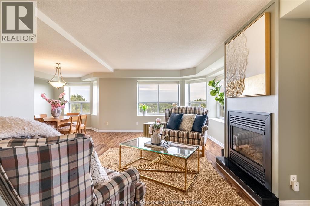 #903 10 Van Allen AVENUE - 17