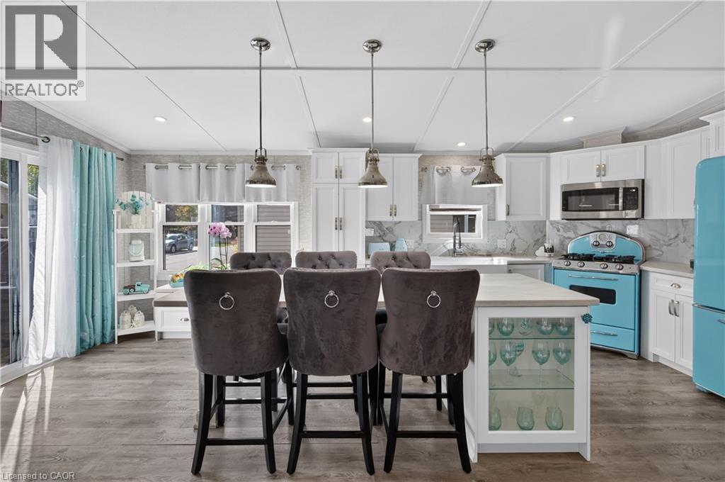 4449 MILBUROUGH Unit# 5 Oak Street - 12