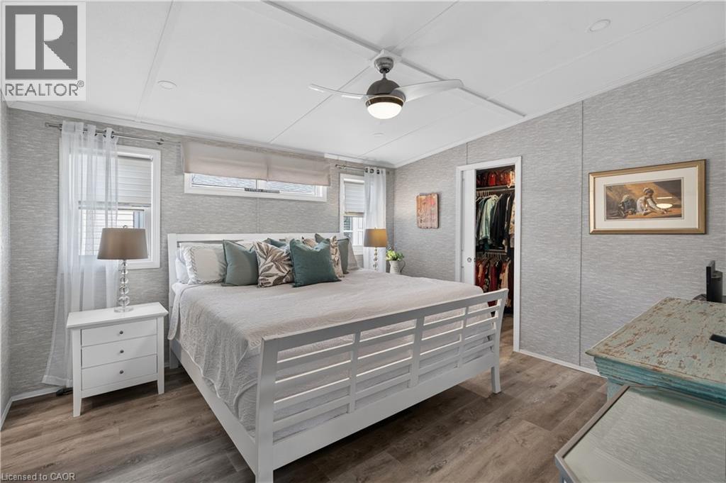 4449 MILBUROUGH Unit# 5 Oak Street - 20