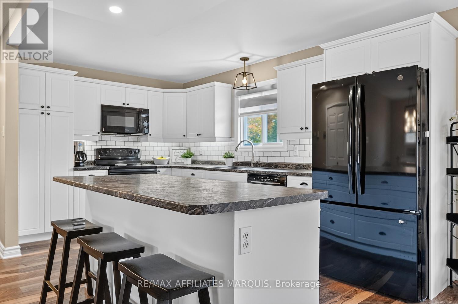113 Bay Road — photo 14