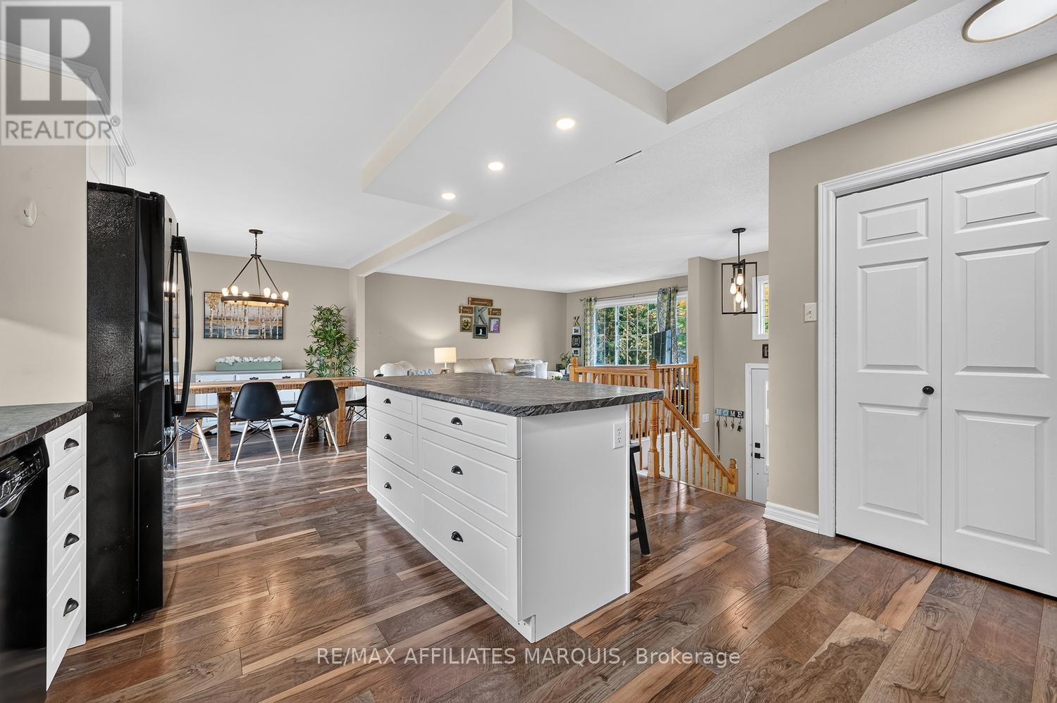 113 Bay Road — photo 18
