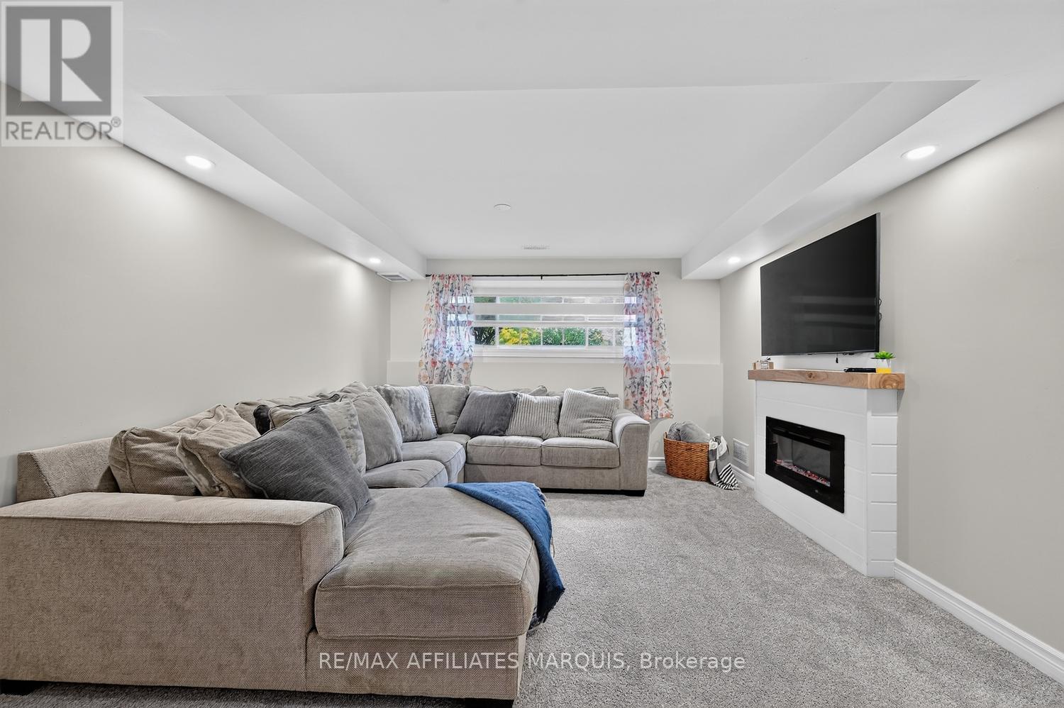 113 BAY ROAD - 34