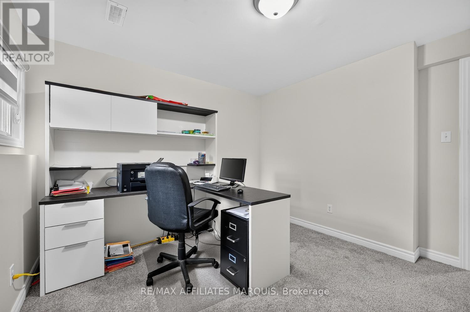 113 BAY ROAD - 37