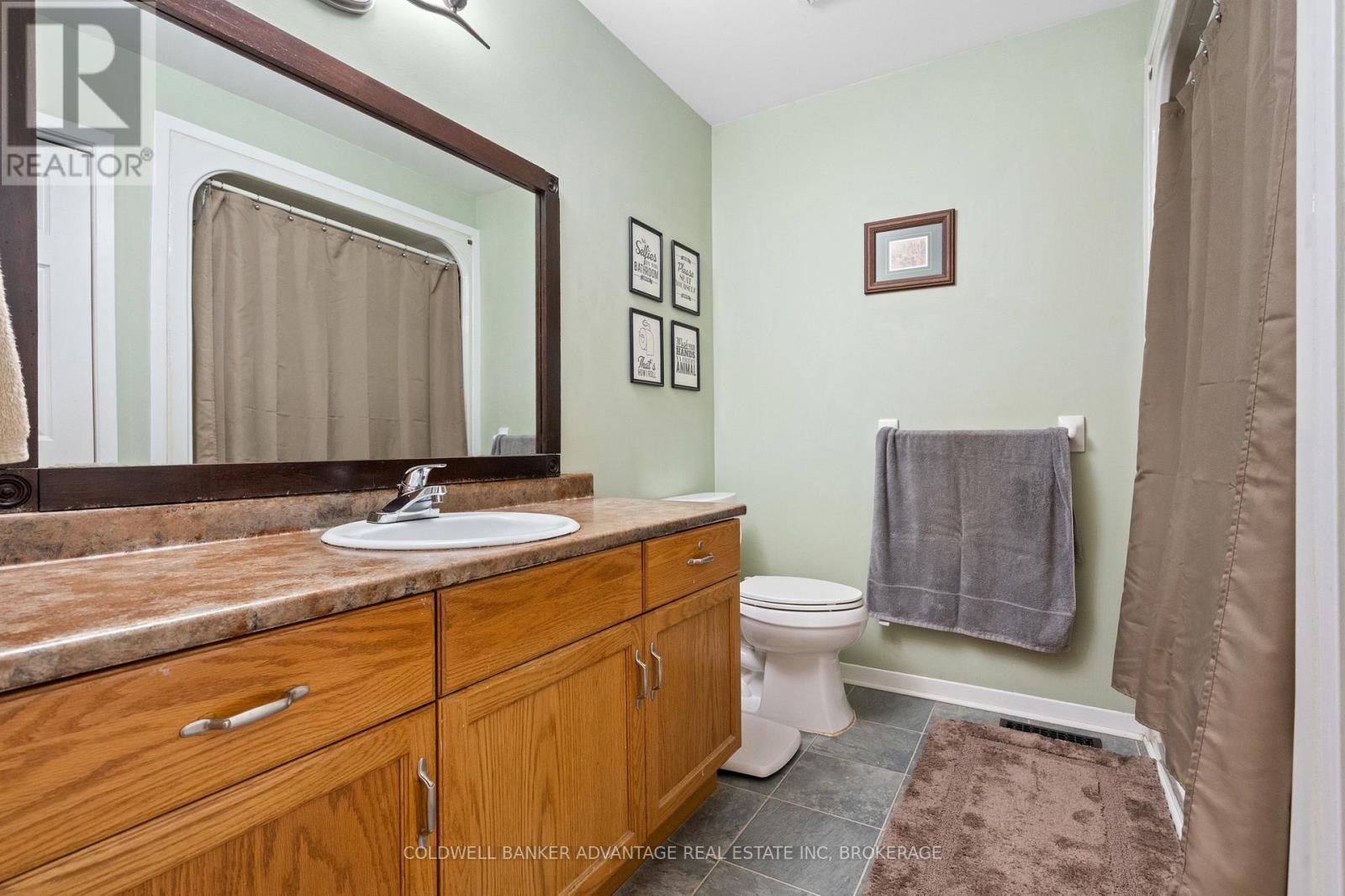 18 Joshua Court — photo 16