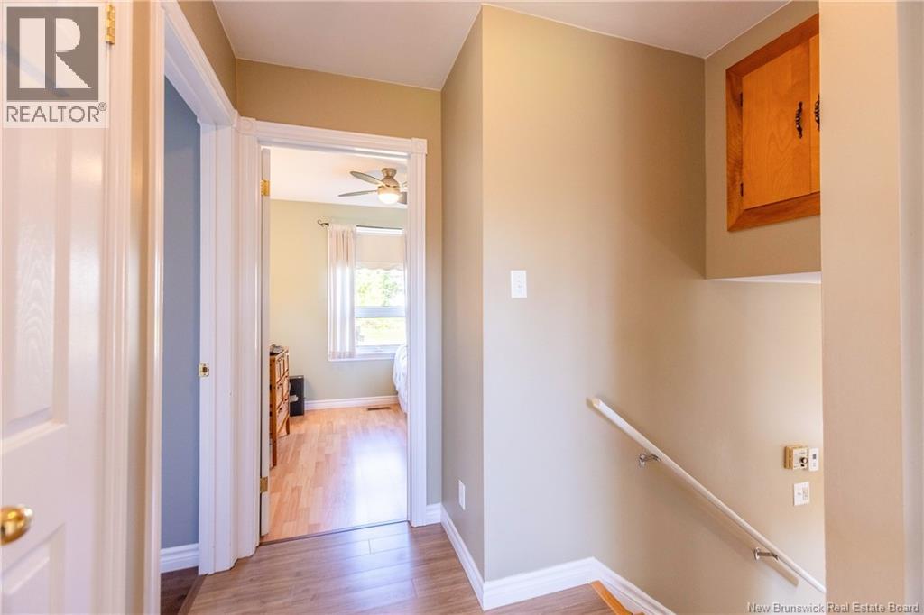 166 Mount View Road - 14