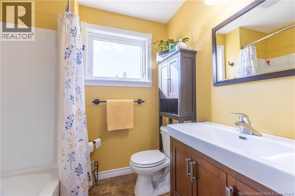 166 Mount View Road - 23