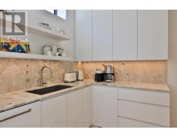Bedroom - 127 Yonge Boulevard, Toronto, ON M5M3H2 Photo 14