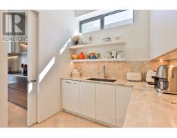 127 Yonge Boulevard, Toronto, ON M5M3H2 Photo 15