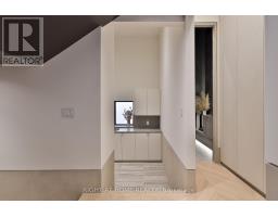 127 Yonge Boulevard, Toronto, ON M5M3H2 Photo 24