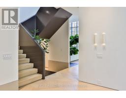 127 Yonge Boulevard, Toronto, ON M5M3H2 Photo 27