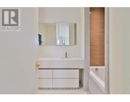 127 Yonge Boulevard, Toronto, ON M5M3H2 Photo 47