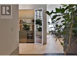 Family room - 127 Yonge Boulevard, Toronto, ON M5M3H2 Photo 8