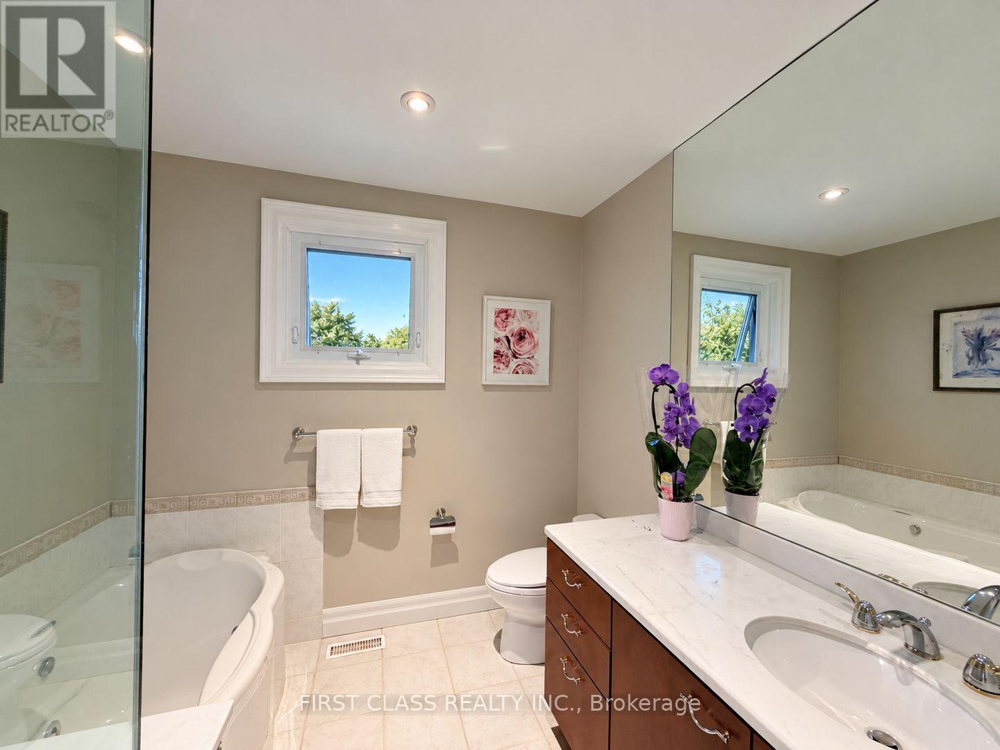 54 Magpie Crescent, Toronto, ON photo 24