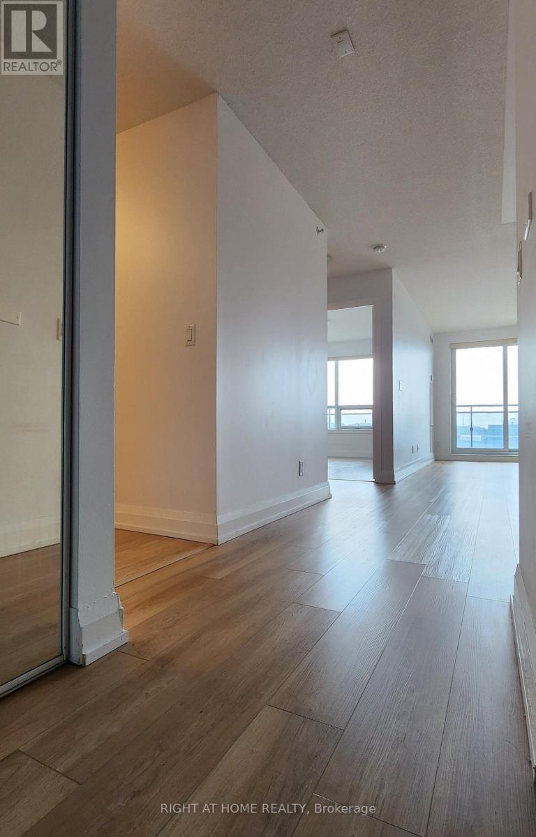 370 Highway 7 Avenue East — photo 10