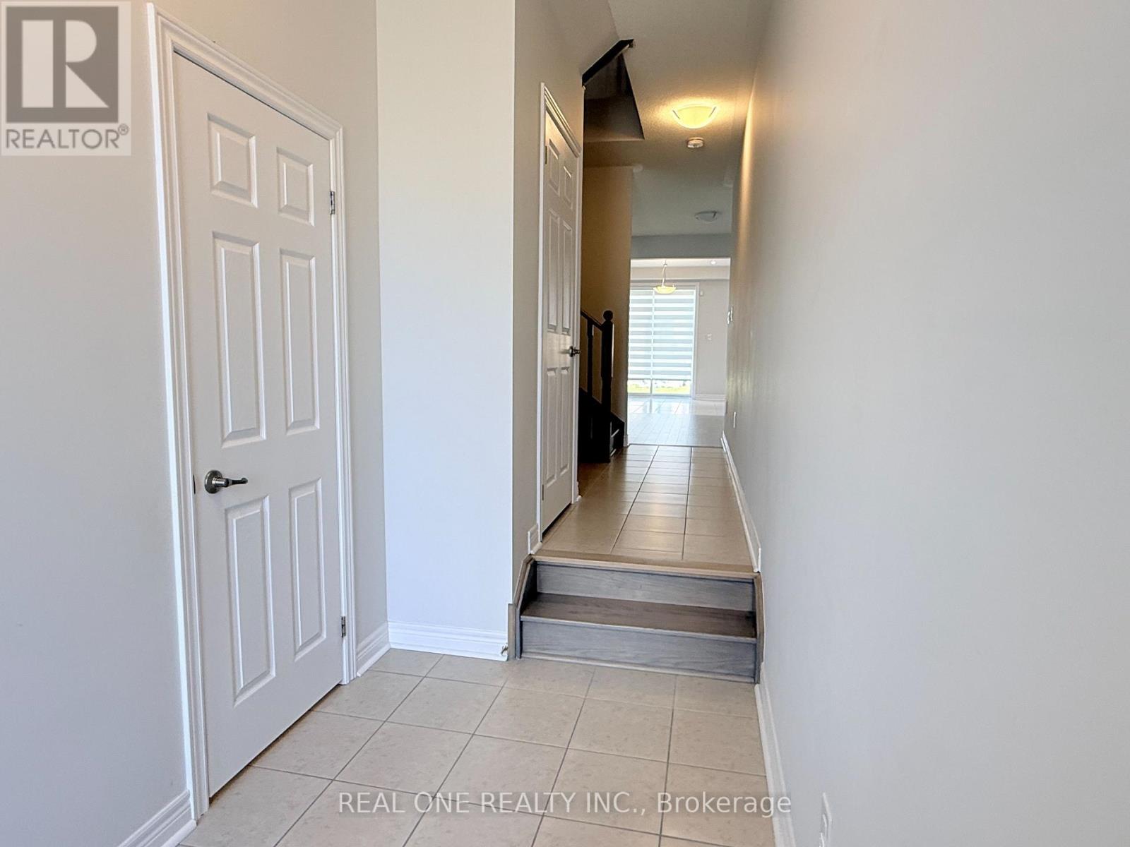 26 Yarl Drive, Markham, ON photo 5