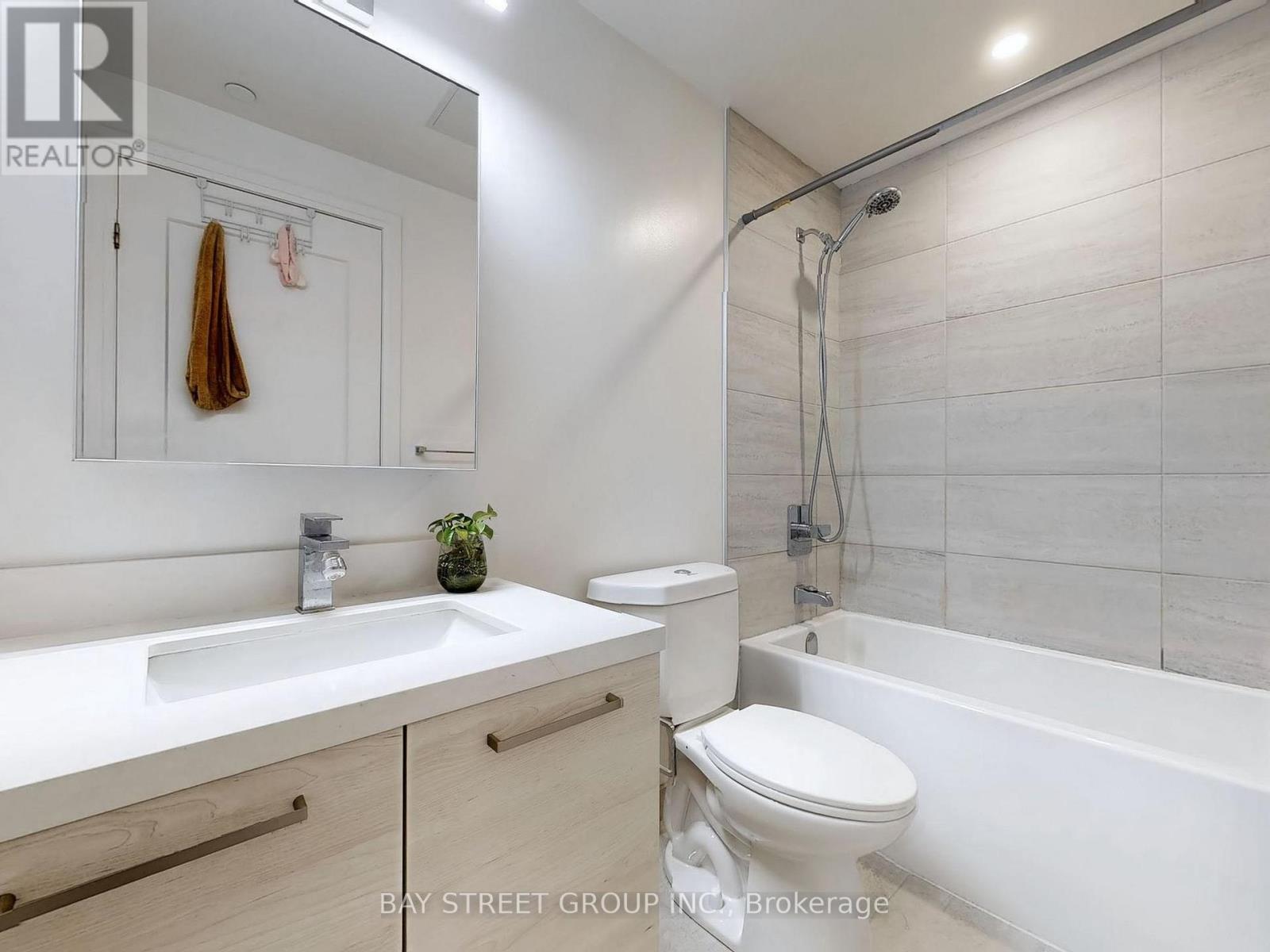 38 Gandhi Lane — photo 19