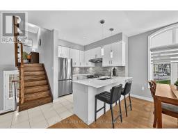 31 Lyall Stokes Circle, East Gwillimbury, ON L0G1M0 Photo 12