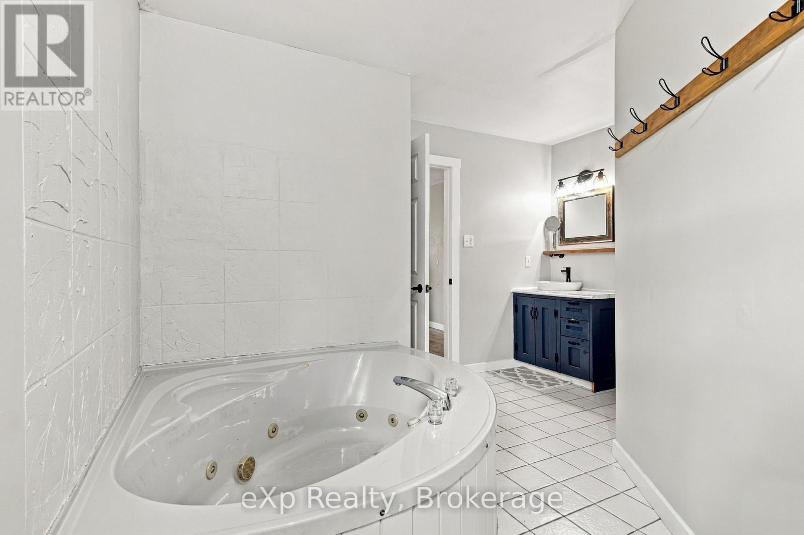 3662 Perth Road 164, Rr 1 Road — photo 28