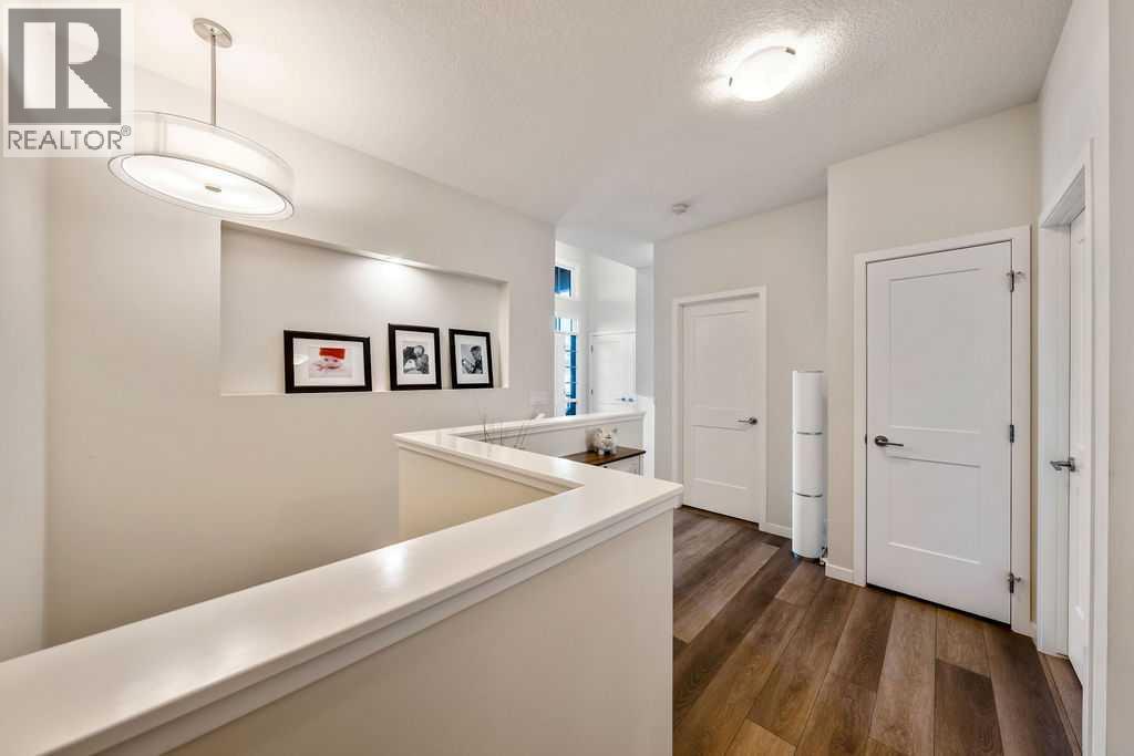529 Montana Bay SE
