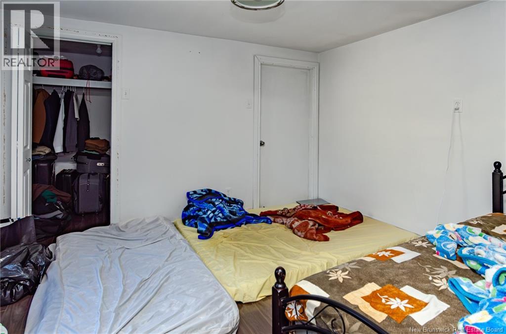 143 Elliott Row - 11