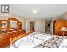 31 Springbank Terrace Sw, Calgary, AB T3H4S8 Photo 20