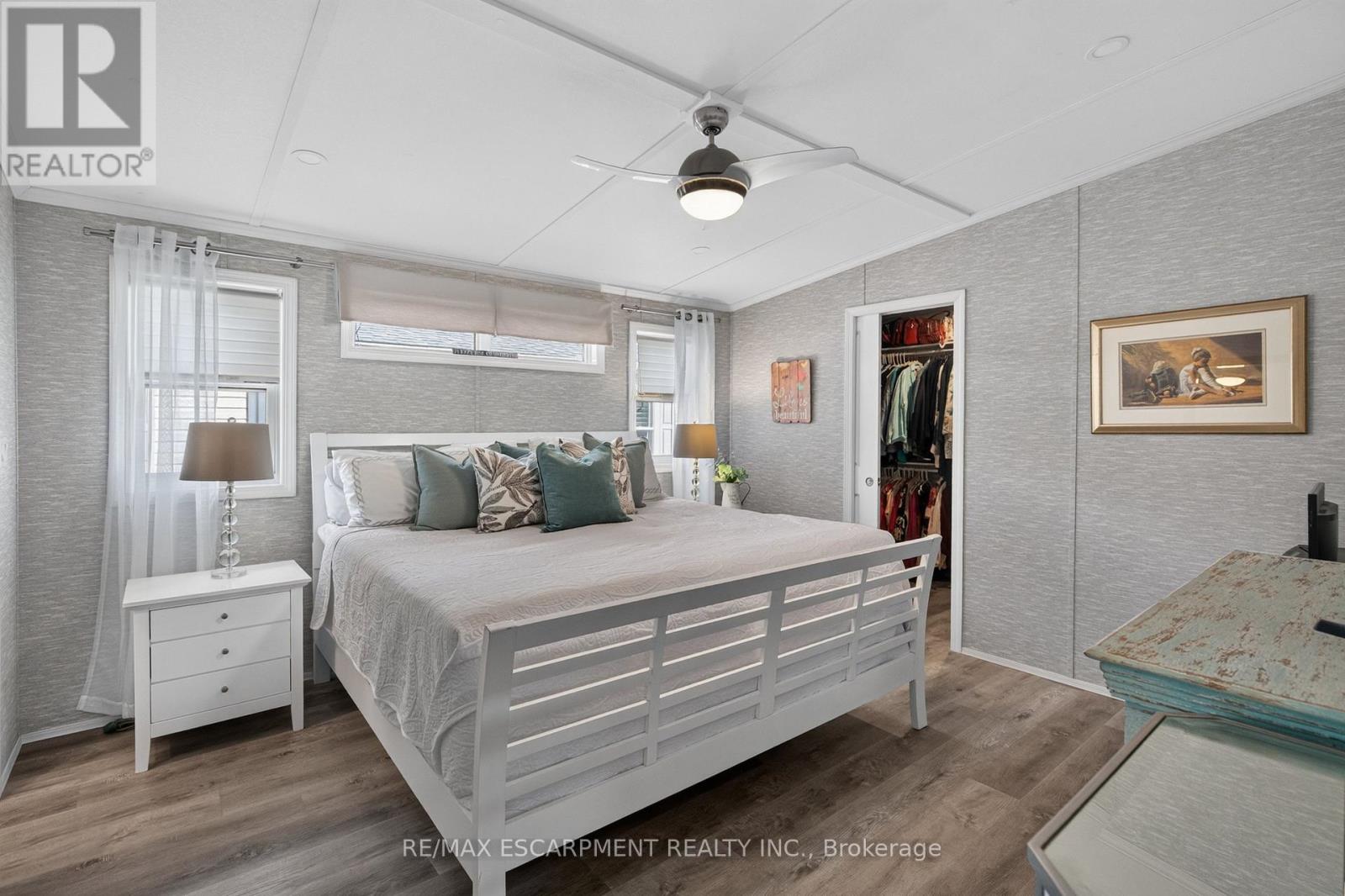 5 OAK STREET - 4449 MILBUROUGH LINE - 19