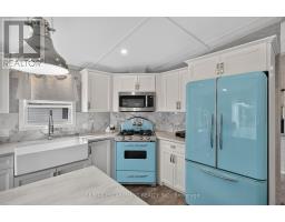 Laundry room - 5 Oak Street - 4449 Milburough Line, Burlington, ON L7P0C5 Photo 8