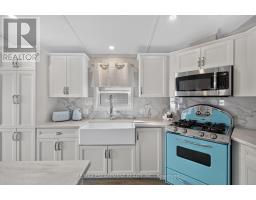 5 Oak Street - 4449 Milburough Line, Burlington, ON L7P0C5 Photo 9