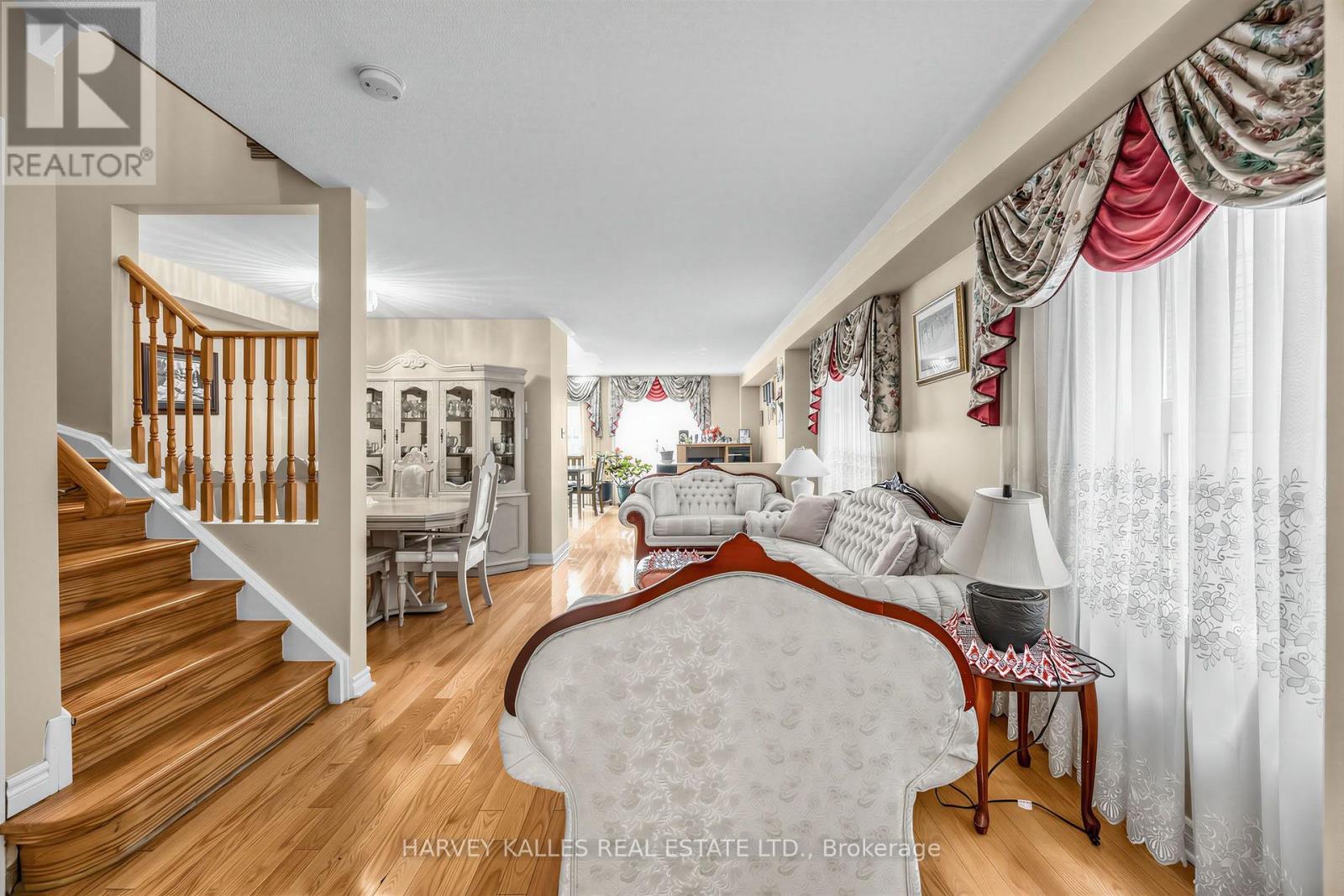 39 Ridgefield Court, Brampton, ON photo 6