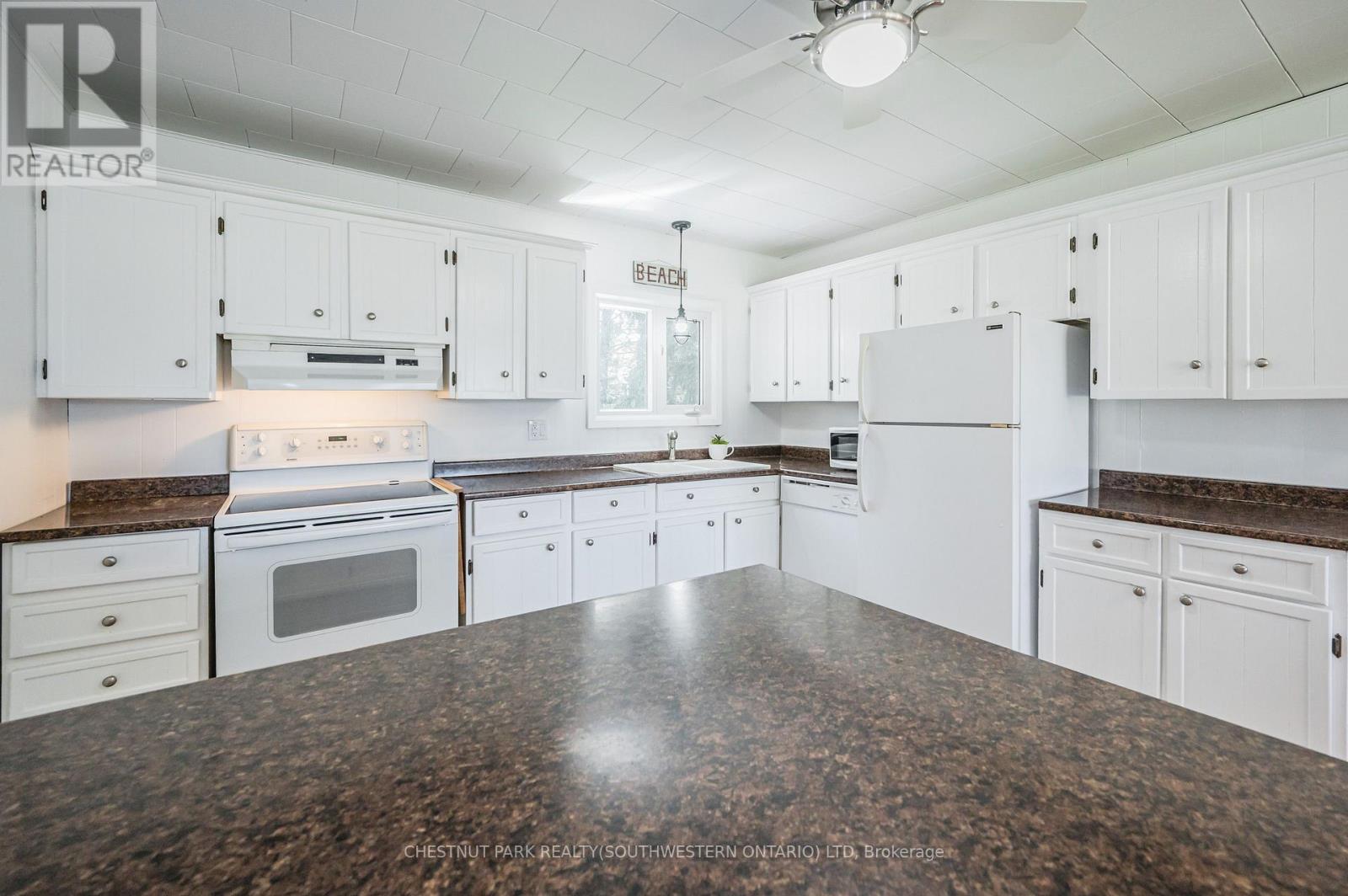 72562 Princess Street, Bluewater, ON photo 15