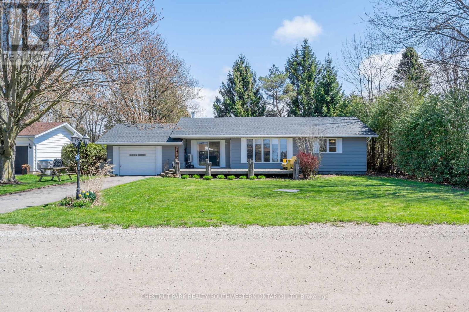 72562 Princess Street, Bluewater, ON photo 2