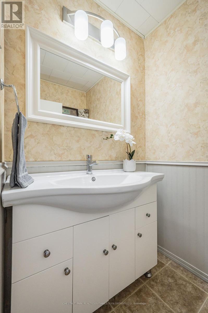 72562 Princess Street, Bluewater, ON photo 32