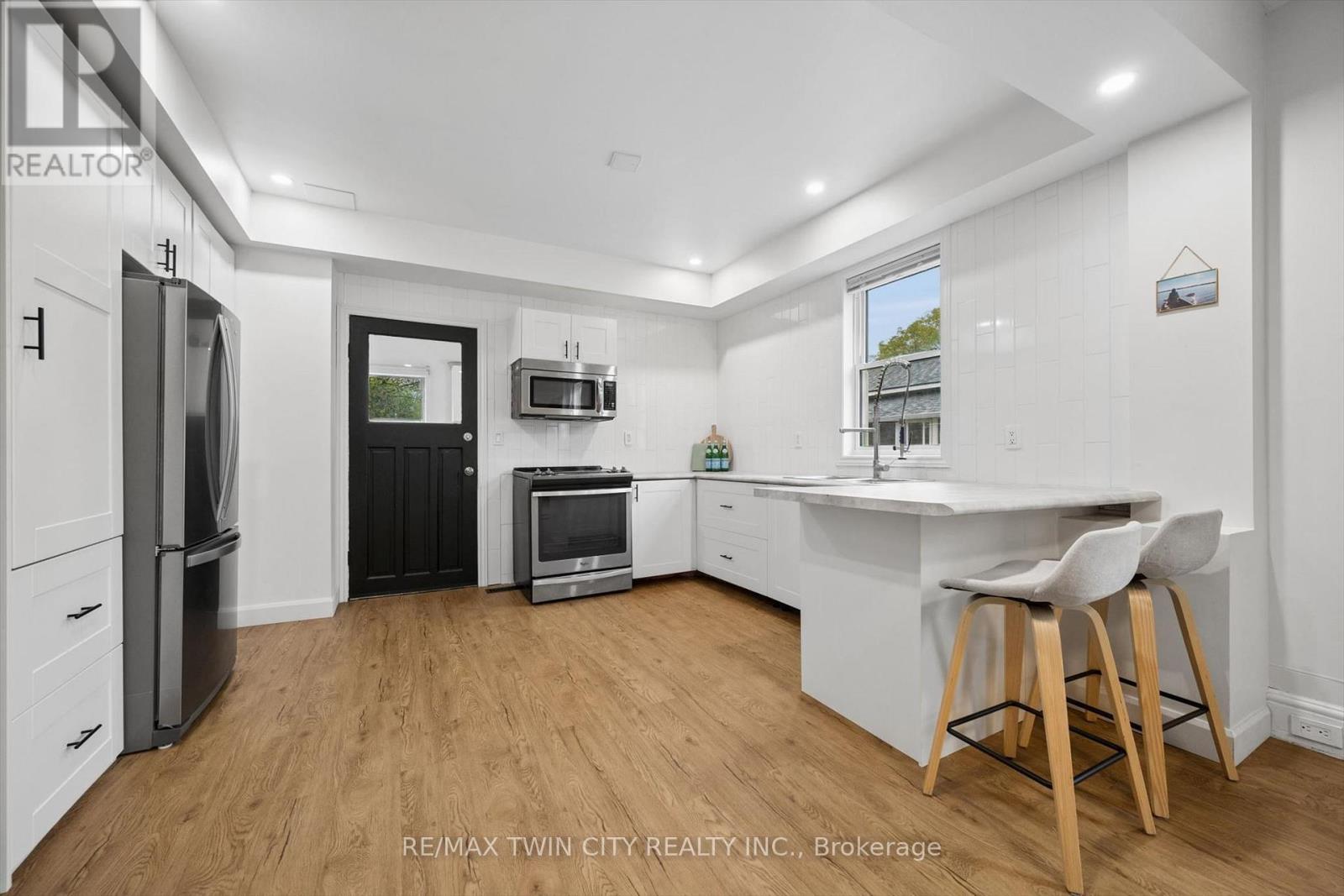 29 Victoria Avenue, Cambridge, ON photo 15