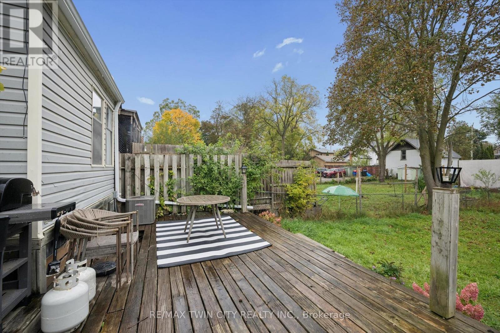29 VICTORIA AVENUE - 31