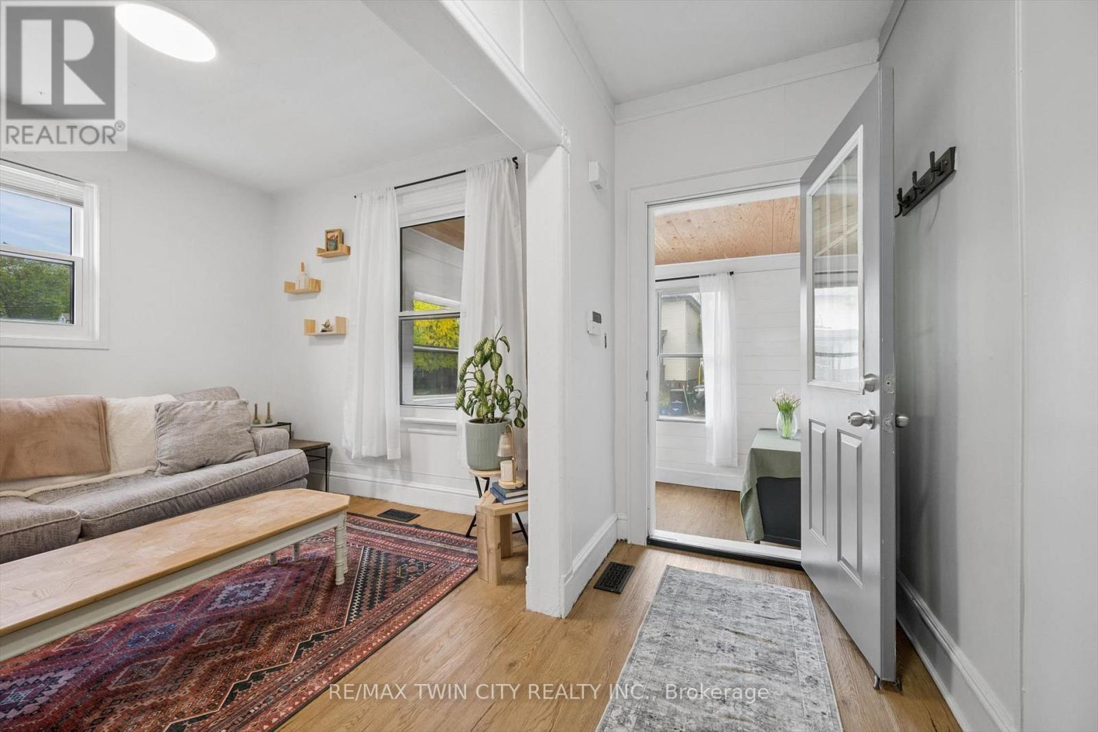 29 Victoria Avenue, Cambridge, ON photo 6