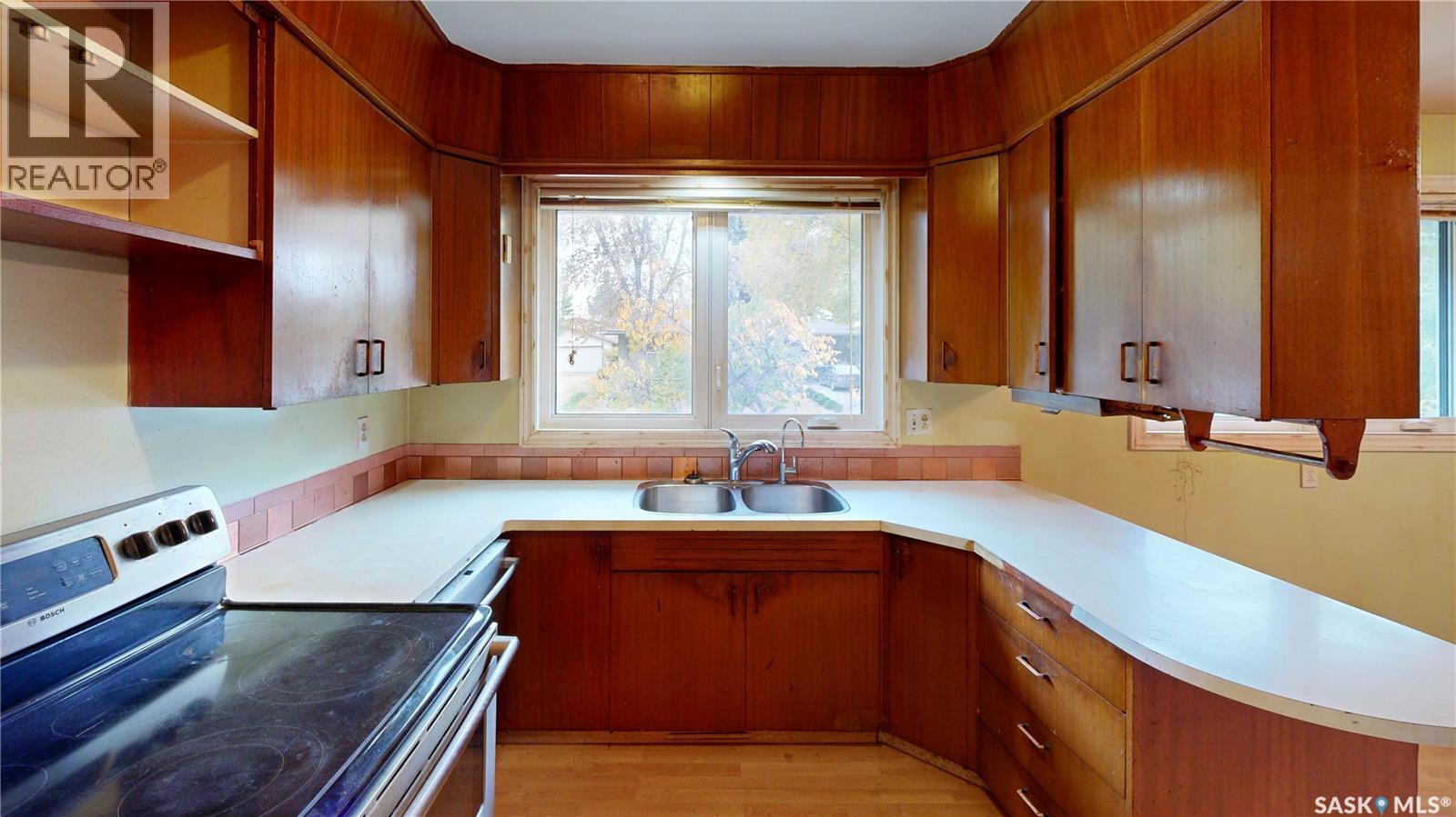 2943 Lacon STREET, Regina — photo 4