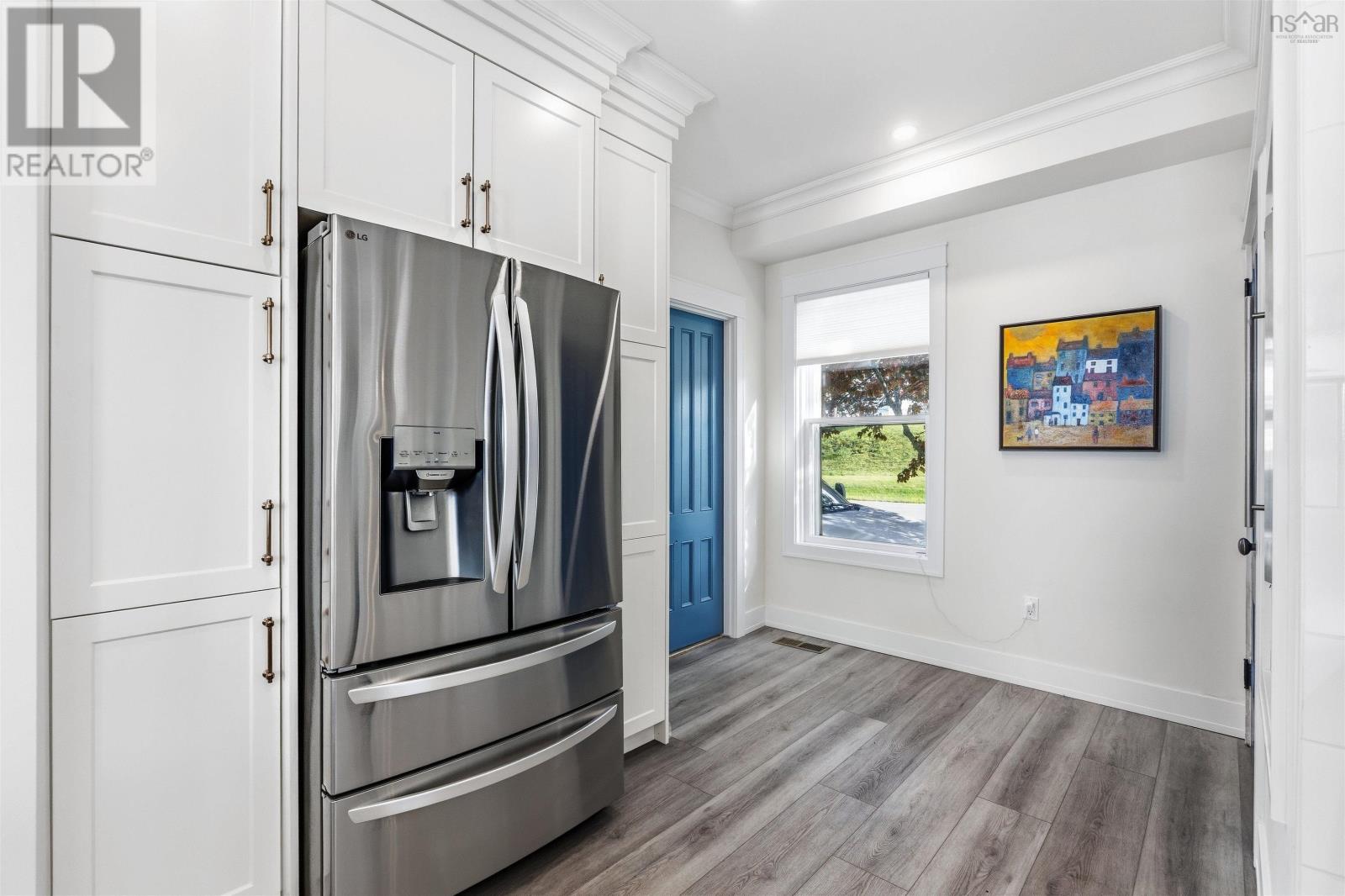 Property 22 of 50 of 140 Pleasant Street Street