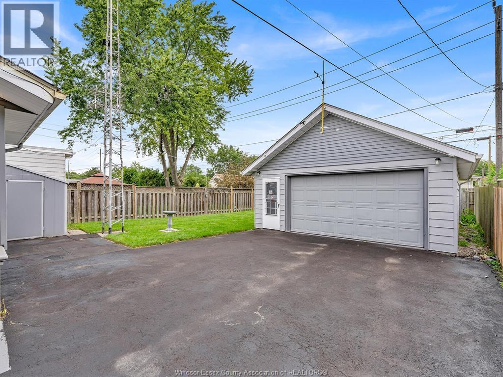 1882 MALTA ROAD, Windsor — photo 10